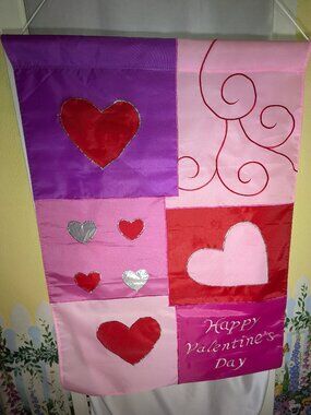 Jetmax Embroidered Valentine's Day Heart Patchwork Applique House Flag 28x39